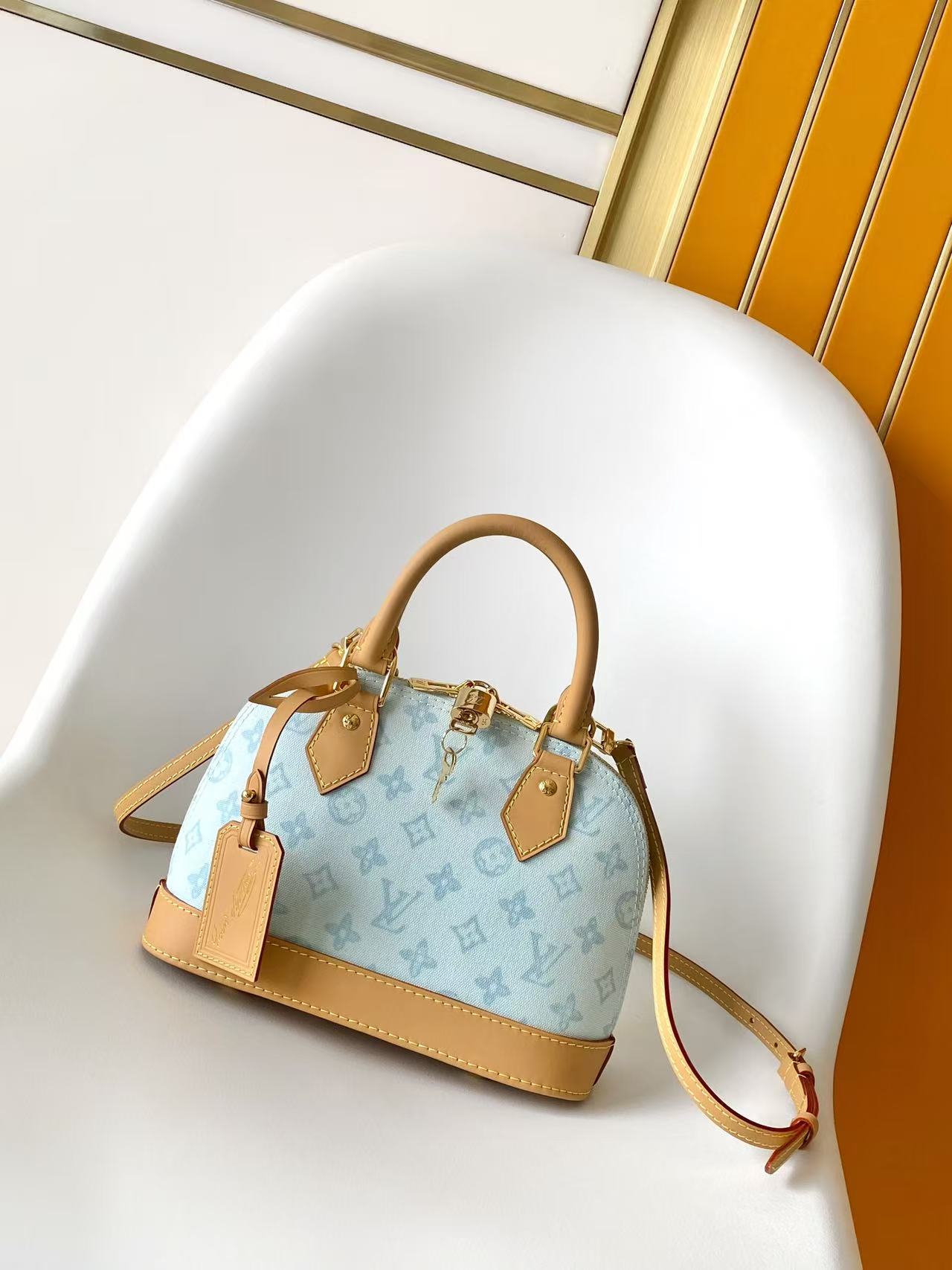 Louis Vuitton LV Speedy Soft 30 Handbag Premium Canvas Model M18076 Detachable Strap Everyday Carry Luxury Handbag